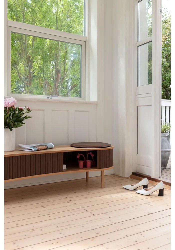 Masă TV maro/în culoare naturală cu aspect de lemn de stejar 140x40 cm Audacious – UMAGE