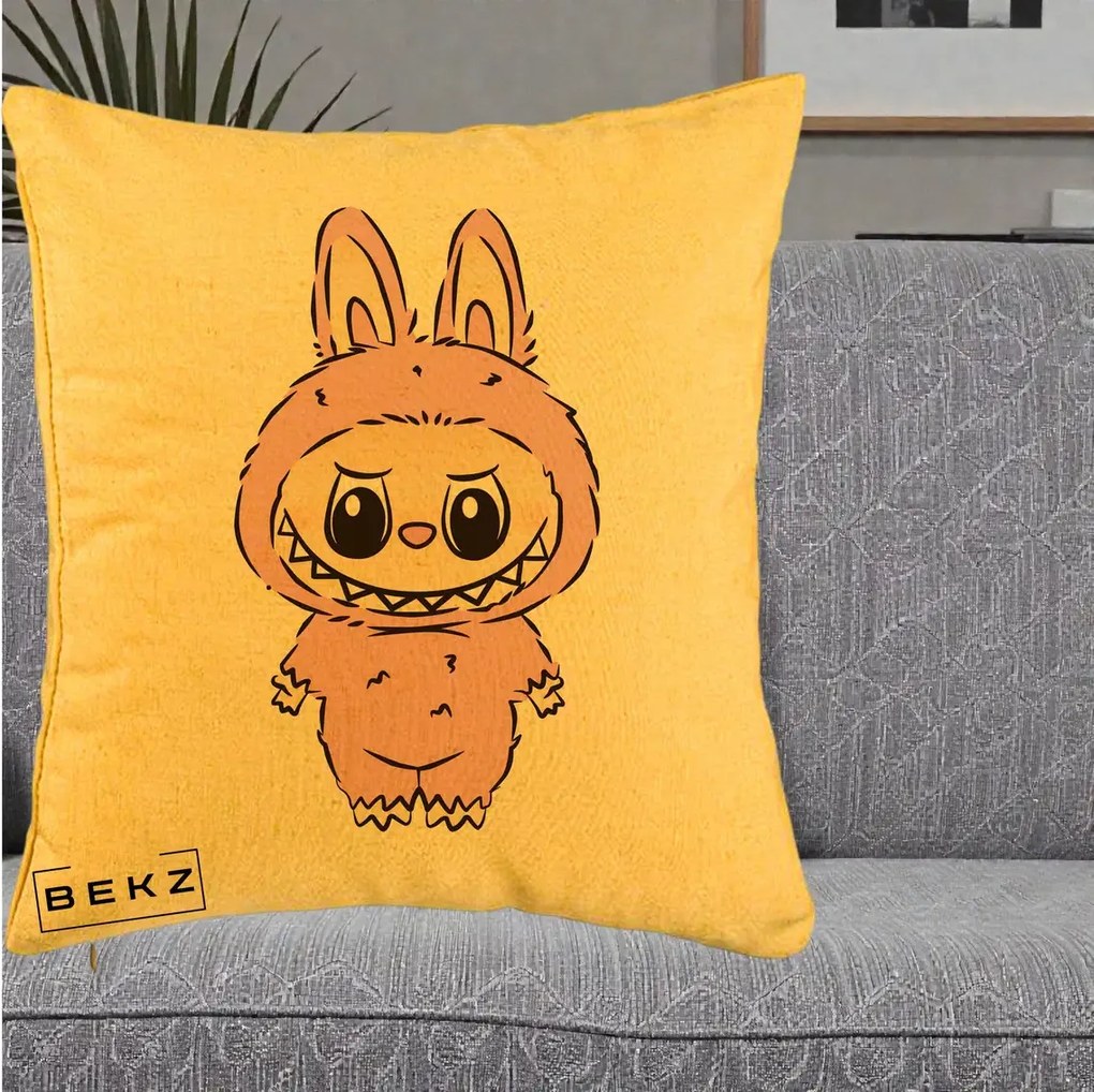 Perna Personalizata Labubu Mov Pastel, 40x40 cm, Galben, Husa Detasabila, Perna Inclusa, BEKZ®