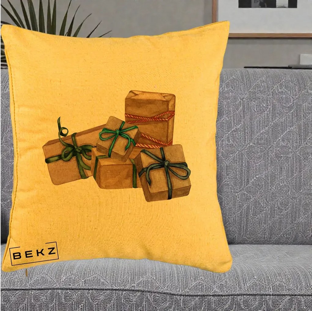 Perna Decorativa Cadouri de Craciun Kraft, 40x40 cm, Galben, Husa Detasabila, Perna Inclusa, BEKZ®