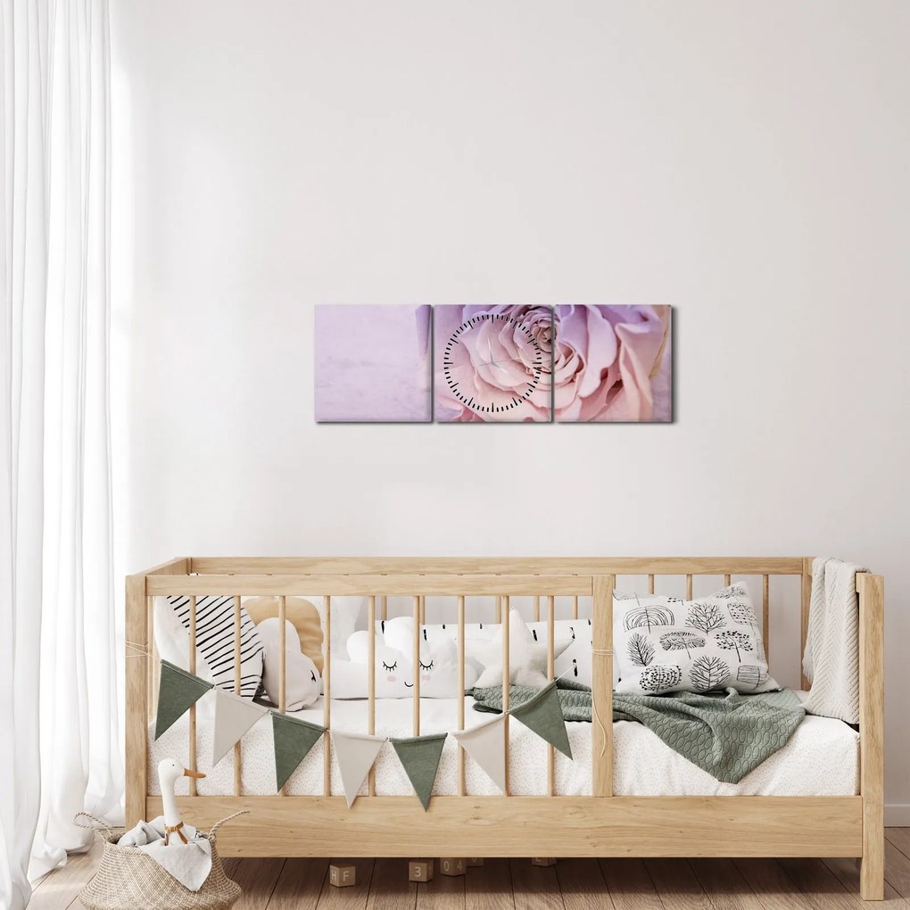 Tablou detaliu florii de trandafir (cu ceas) (90x30 cm)