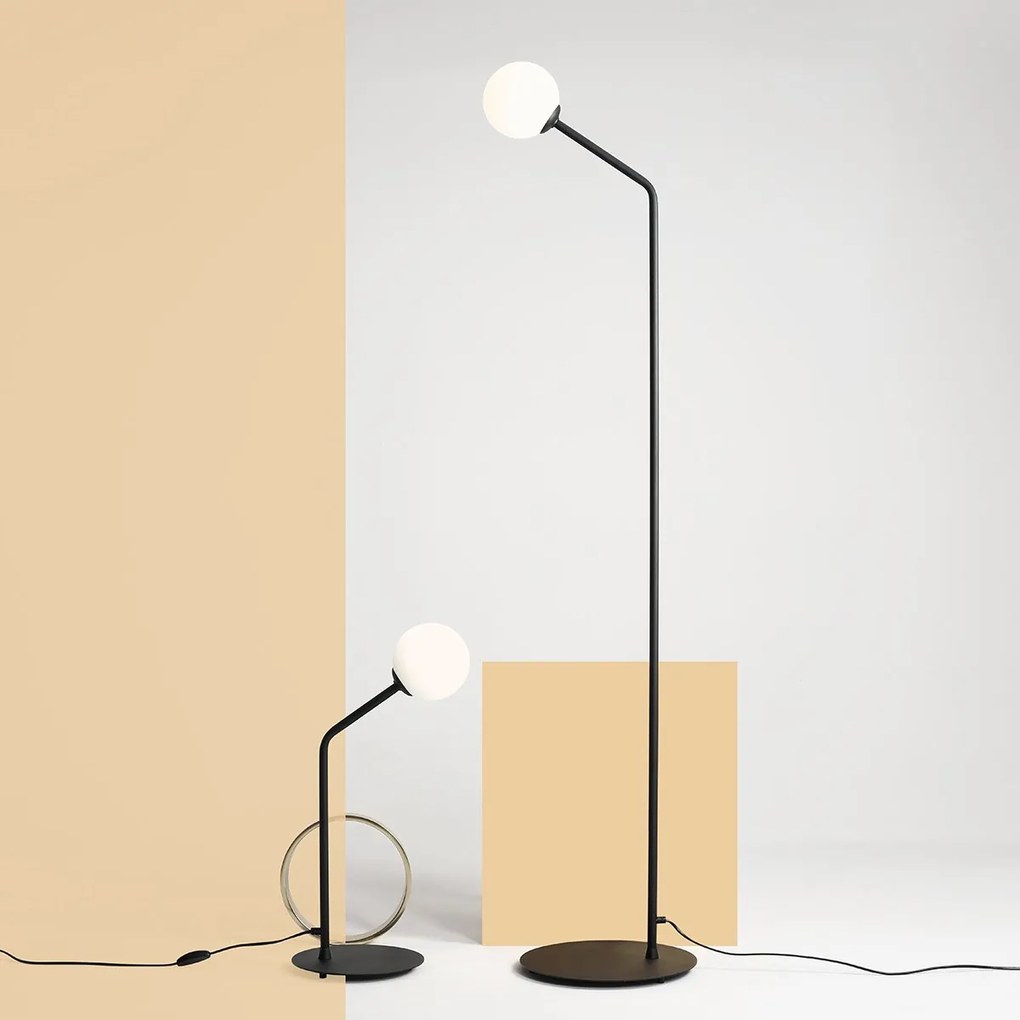 Lampadar PURE BLACK