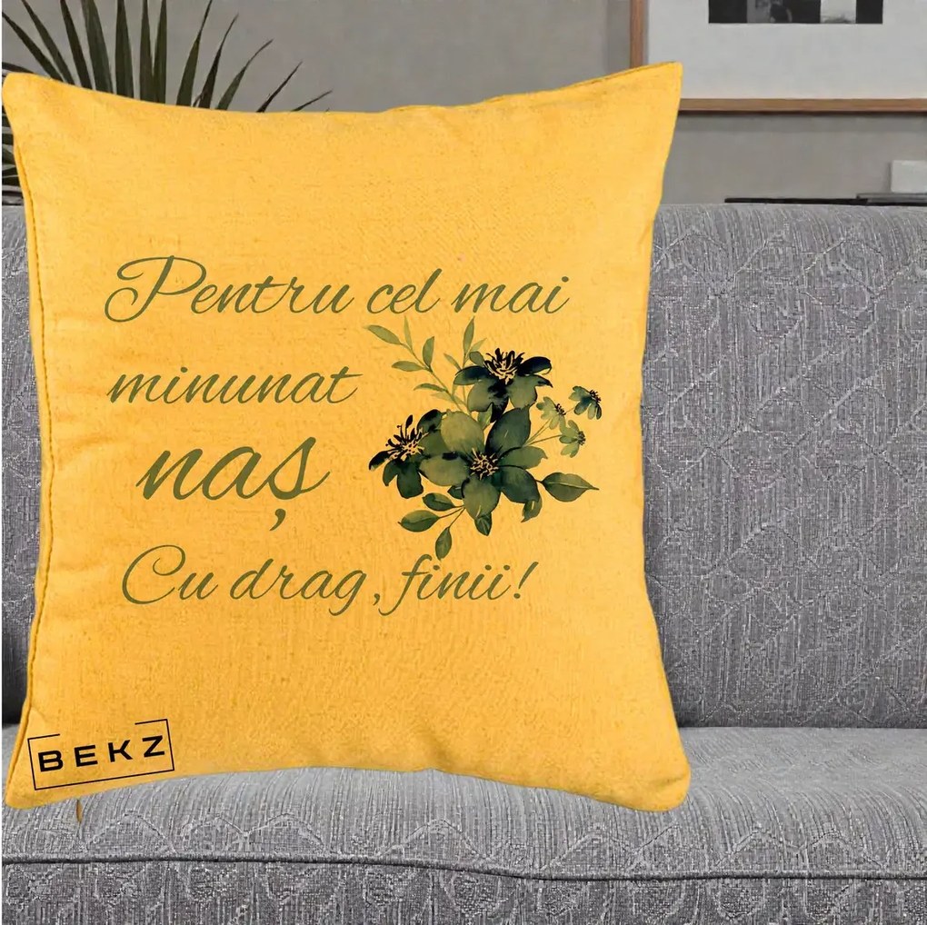 Cadou pentru Nas - Perna Personalizata Pentru Cel mai Minunat Nas Cu drag Finii, 40x40 cm, Galben, Husa Detasabila, Perna Inclusa, BEKZ®