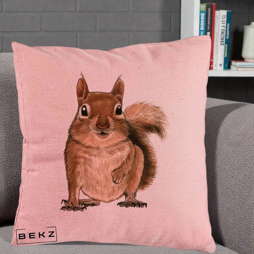 Perna Decorativa Veverita Acuarela, 40x40 cm, Roz, Husa Detasabila, Perna Inclusa, BEKZ®