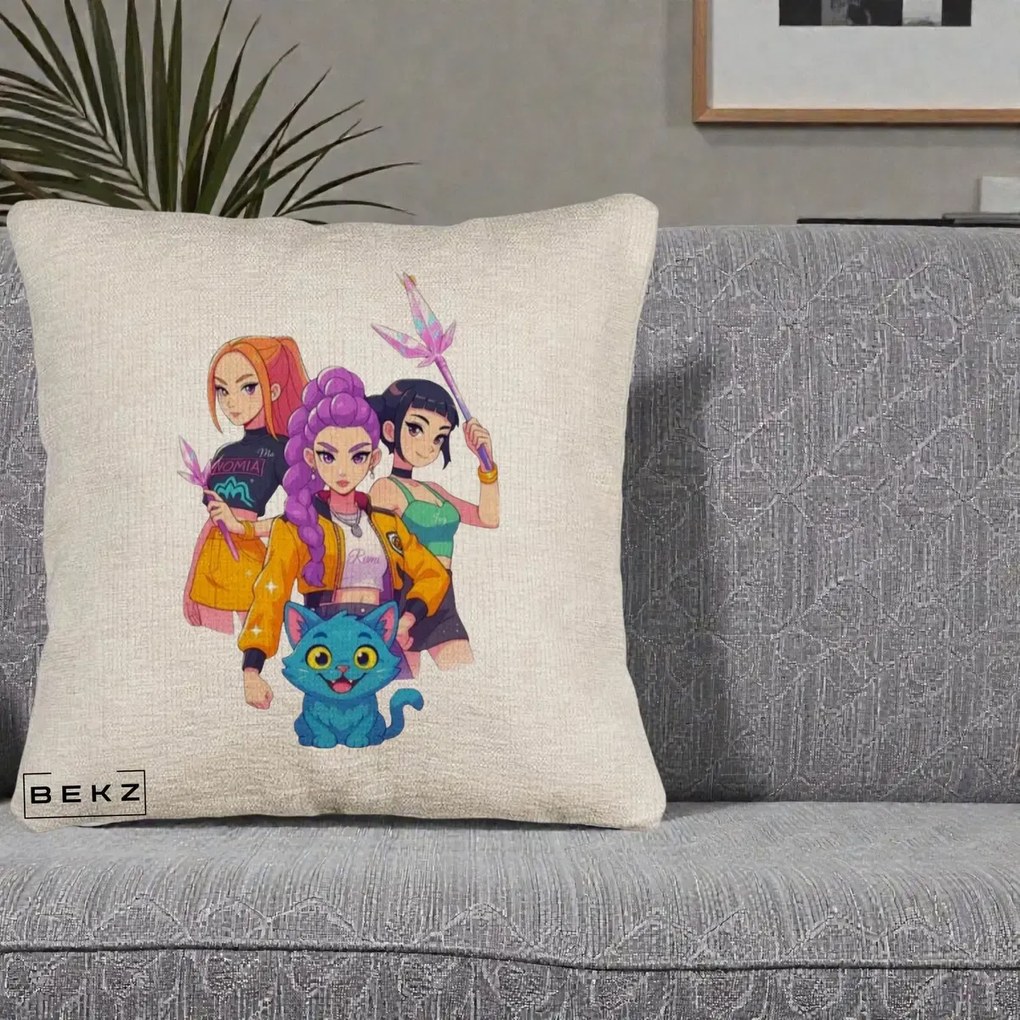 Perna Personalizata K-pop HUNTRX Trio cu Pisica si Cristale, 40x40 cm, Bej Canapea, Husa Detasabila, Perna Inclusa, BEKZ®