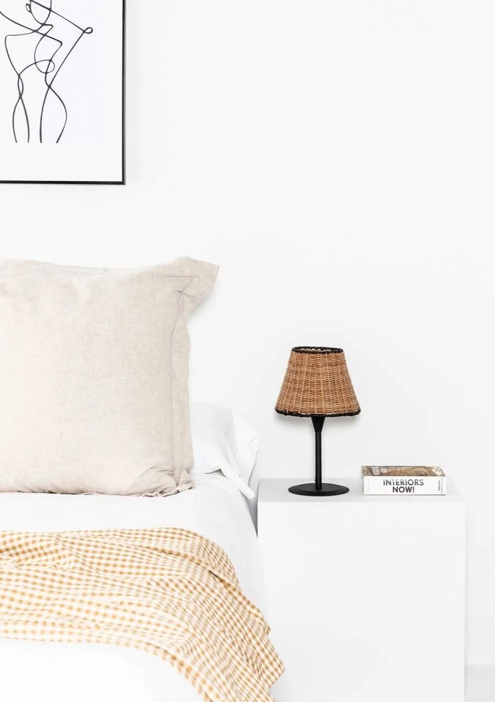 Veioza / Lampa de masa design natural din ratan SUMBA