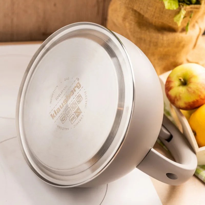 Ceainic cu fluier Klausberg KB-7912, 2.5 l, Maner cu efect de lemn, Inductie, Gri deschis