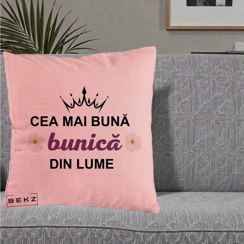 Cadou pentru Bunica - Perna Personalizata Cea Mai Buna Bunica Din Lume Coroana Mov Flori, 40x40 cm, Roz, Husa Detasabila, Perna Inclusa, BEKZ®