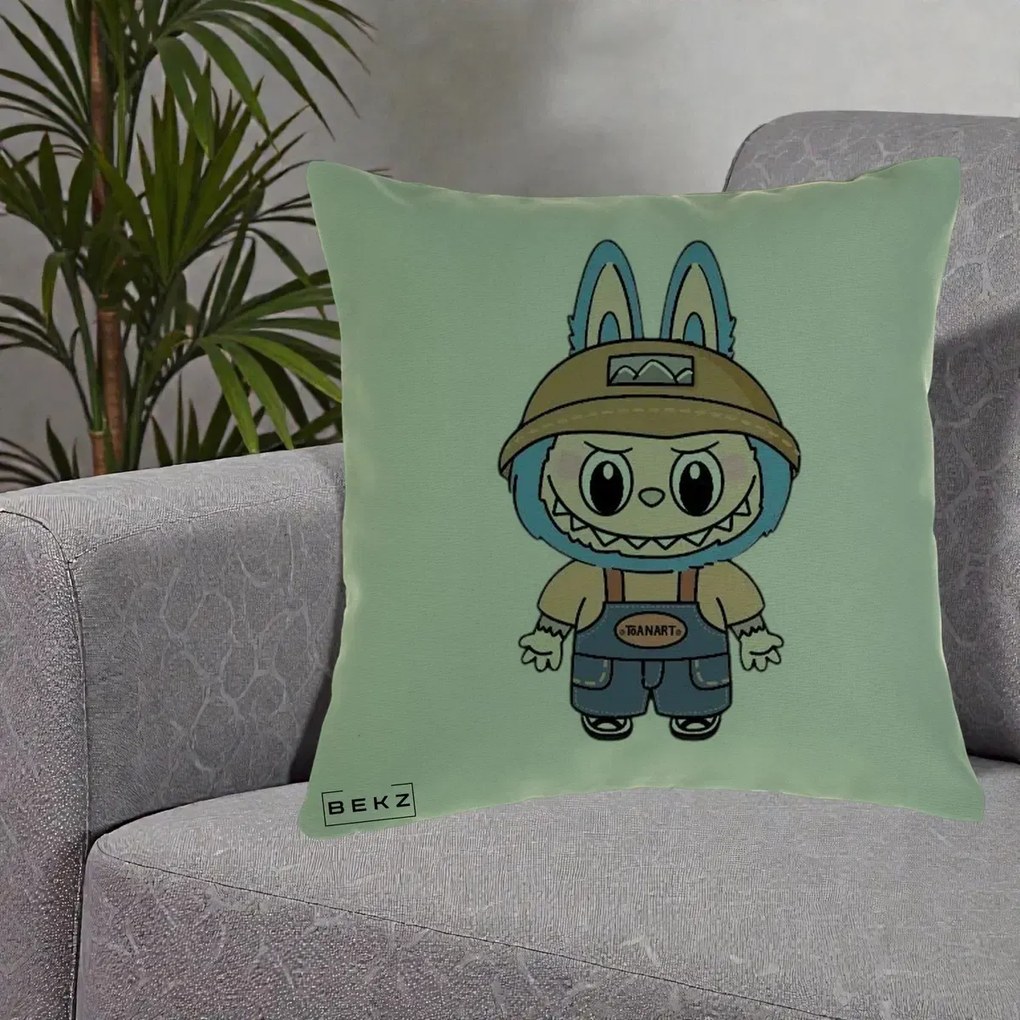 Perna Personalizata Labubu Toanart Blugi, 40x40 cm, Verde, Husa Detasabila, Perna Inclusa, BEKZ®