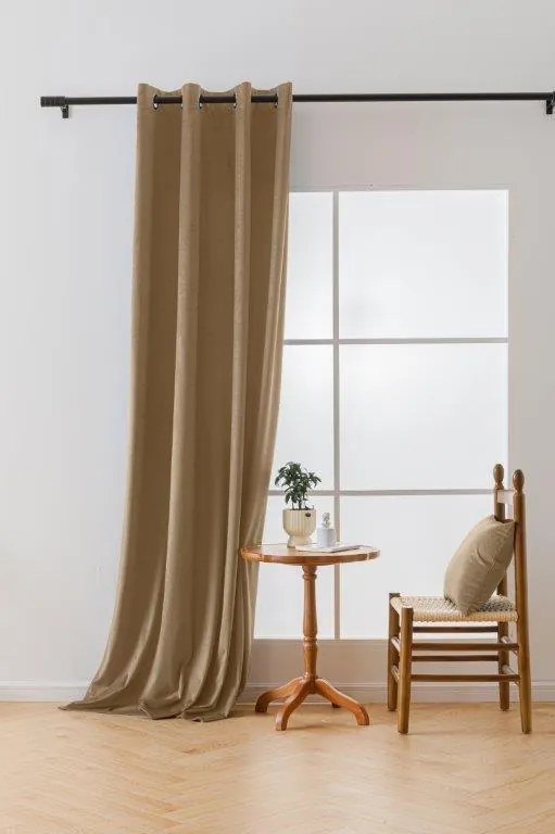 Draperie opaca maro deschis VELVET 135x250 cm Agățat: Rejansa