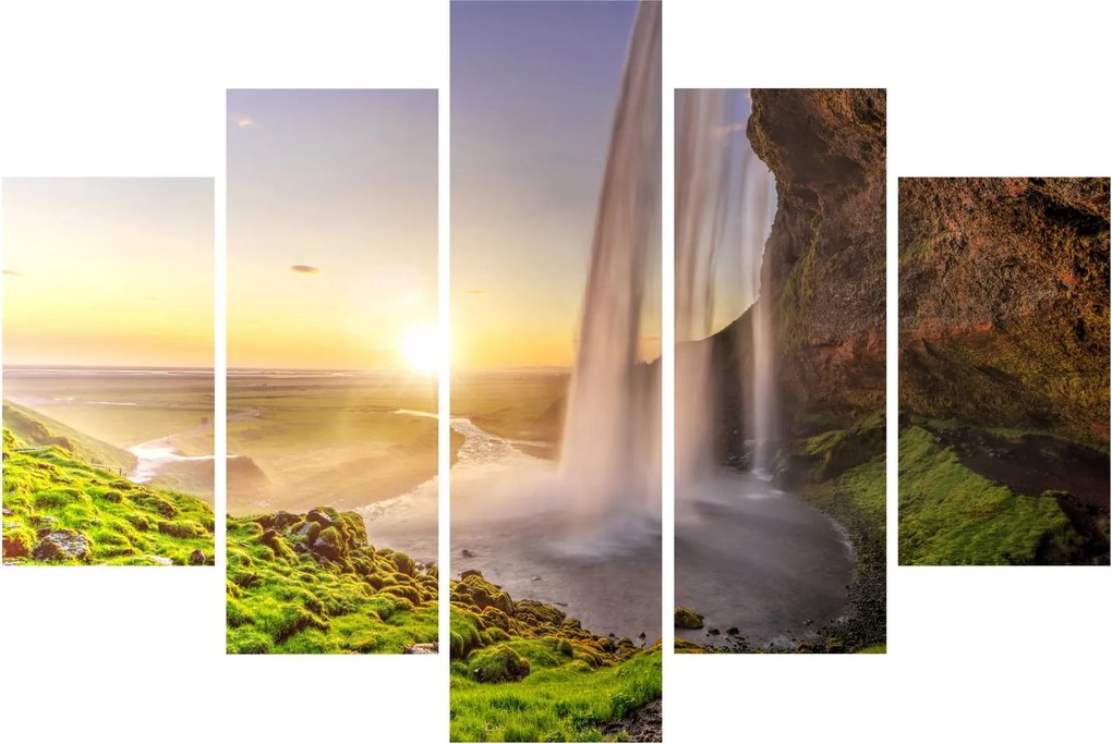 Tablou - Seljalandsfoss din spatele peșterii (150x105 cm)