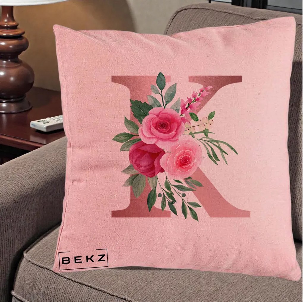 Cadou Personalizat - Perna Personalizata Monograma Rose Gold Litera K, 40x40 cm, Roz, Husa Detasabila, Perna Inclusa, BEKZ®