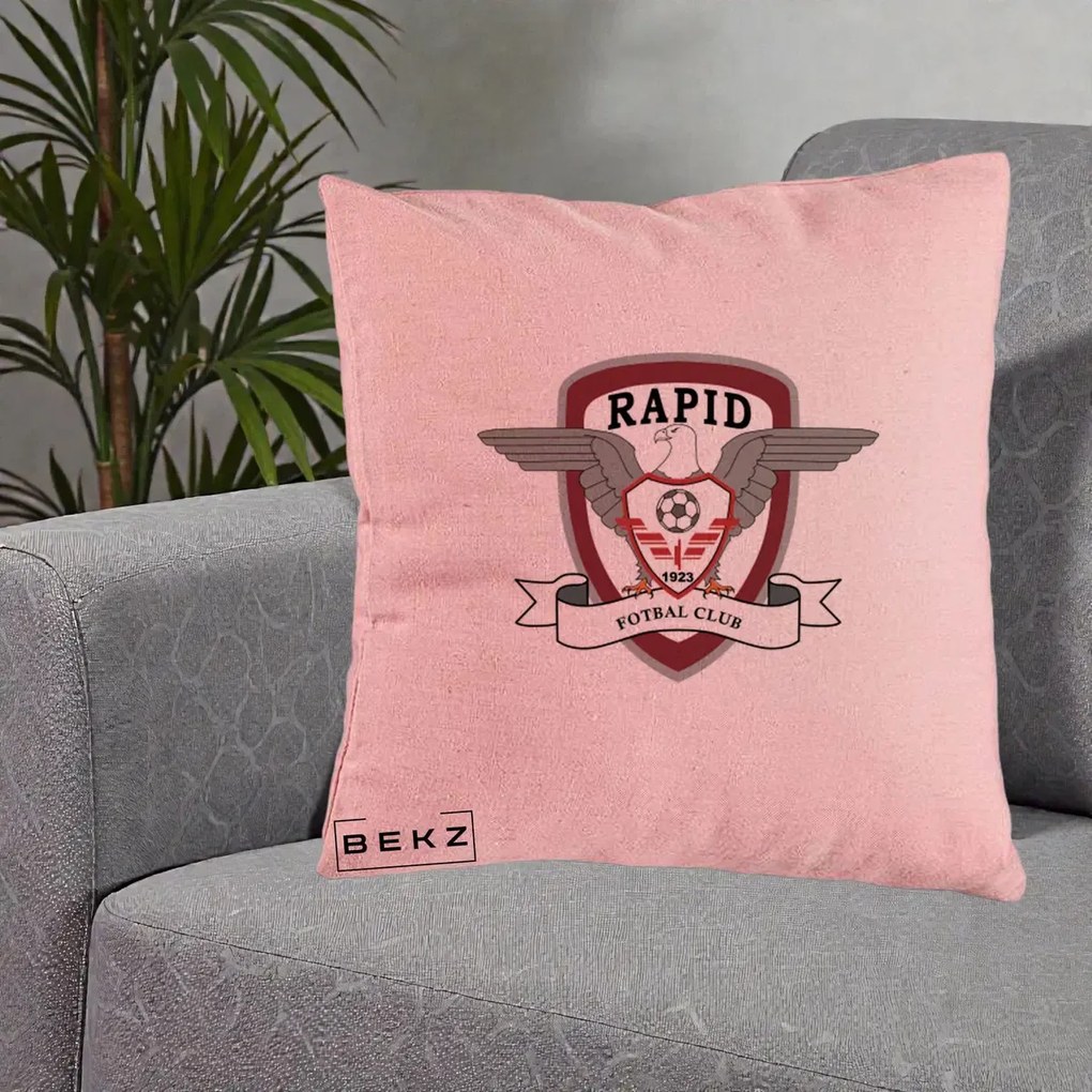 Perna Personalizata Rapid Fotbal Club 1923, 40x40 cm, Roz, Husa Detasabila, Perna Inclusa, BEKZ®