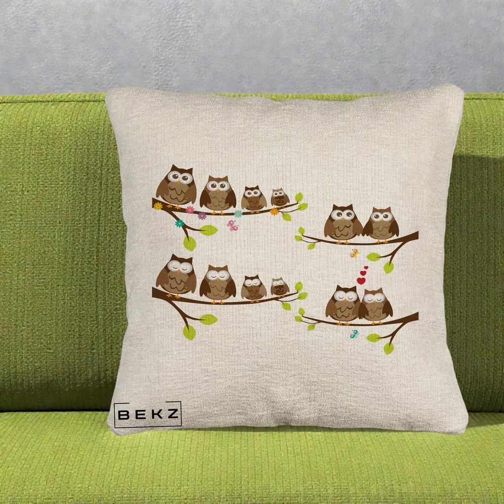 Perna Decorativa Familie de Bufnite pe Ramuri, 40x40 cm, Bej Canapea, Husa Detasabila, Perna Inclusa, BEKZ®