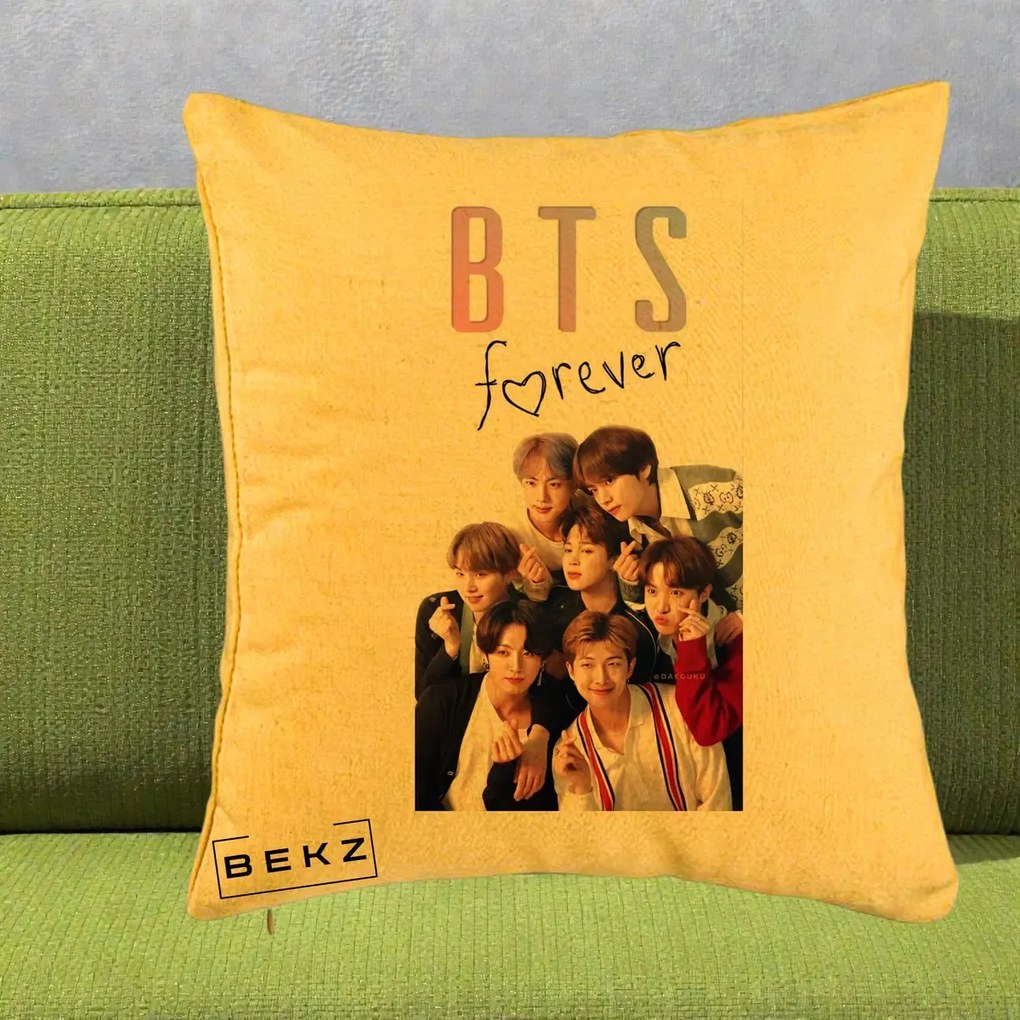 Perna Personalizata K-pop BTS Forever cu Foto Grup Negru, 40x40 cm, Galben, Husa Detasabila, Perna Inclusa, BEKZ®