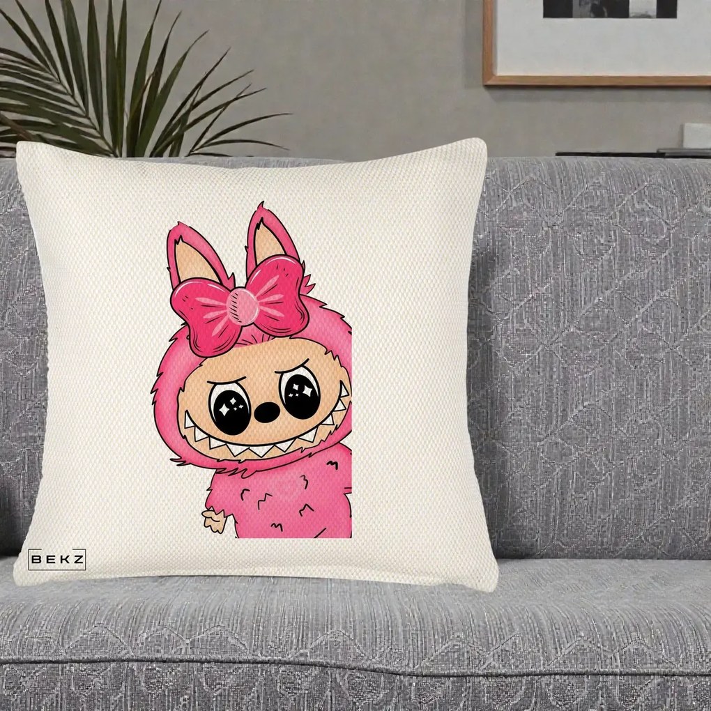 Perna Personalizata Labubu Roz cu Funda, 40x40 cm, Crem Reliefat, Husa Detasabila, Perna Inclusa, BEKZ®
