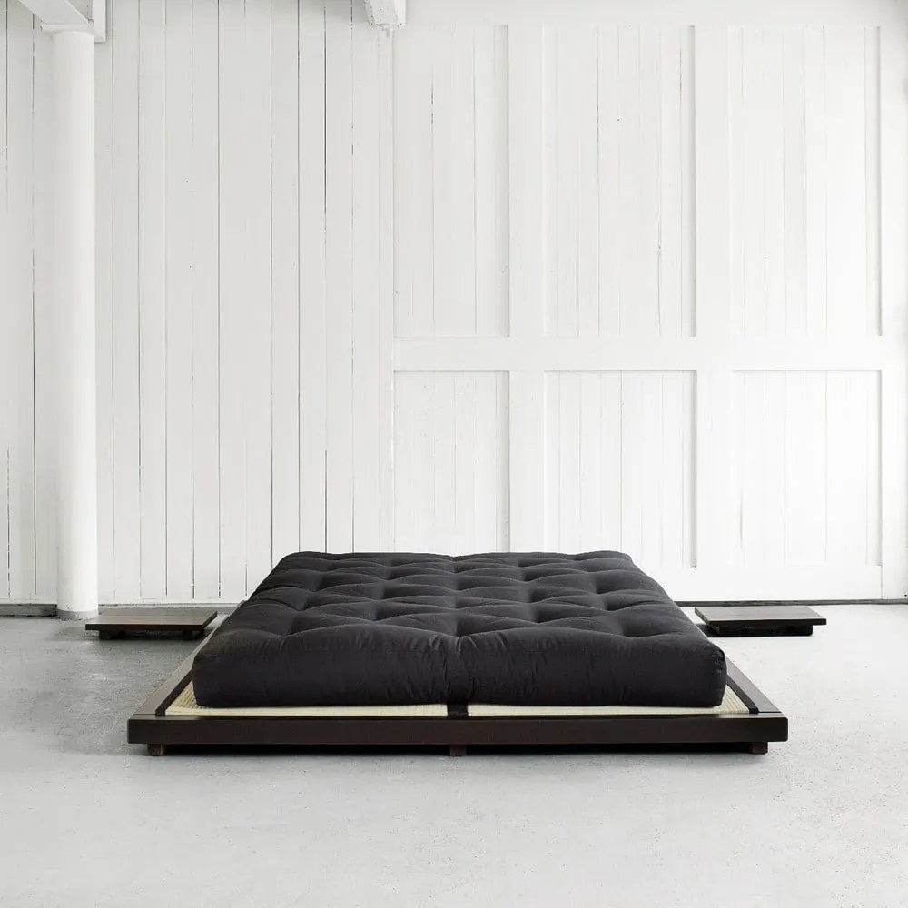 Pat din lemn de pin Karup Design Dock, 160 x 200 cm, negru