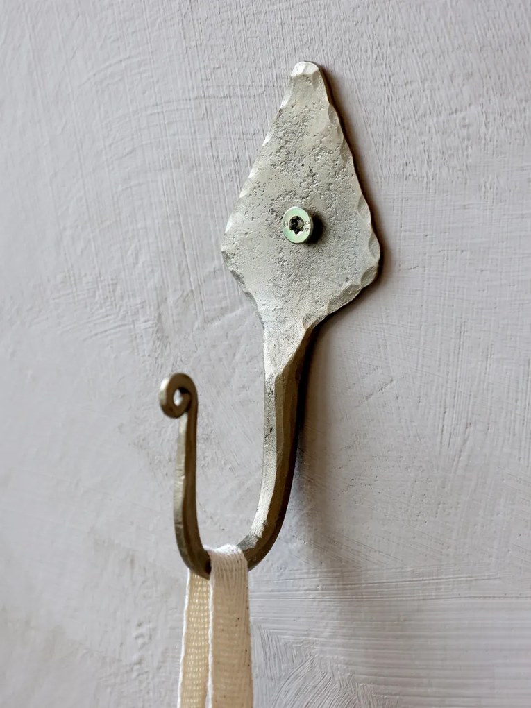Cuier auriu, din metal, cu agatatoare, Ash