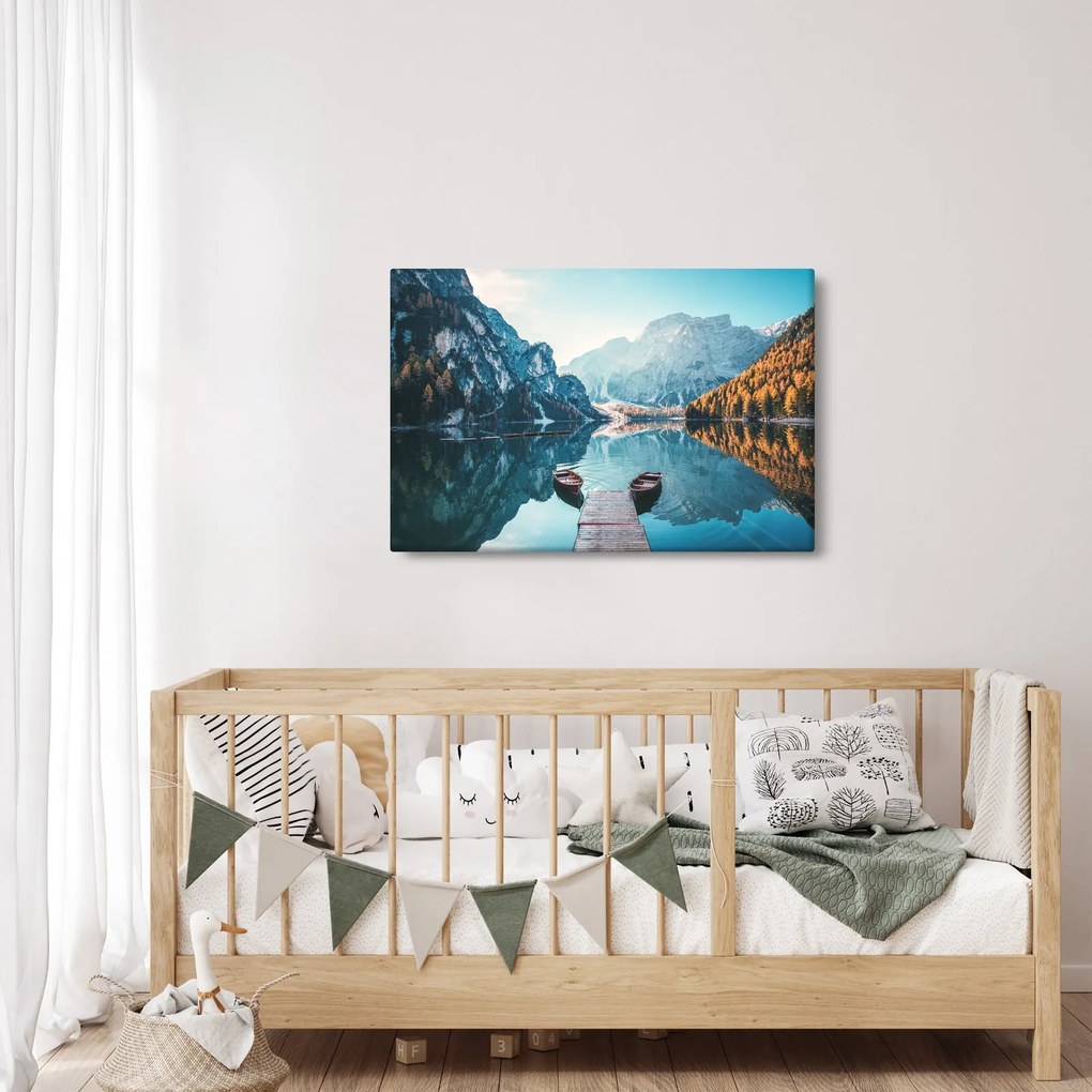 Tablou - Bărci pe Lacul Braies (90x60 cm)