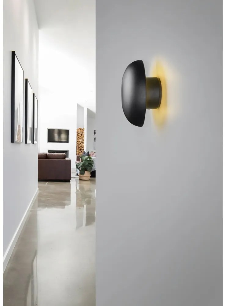 Aplică de perete negru-mat LED cu USB Davey – Trio