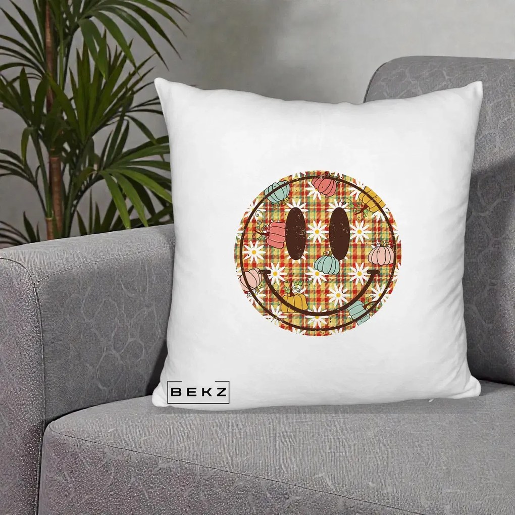 Perna Decorativa Smiley Face de Toamna cu Tartan si Dovlecei, 40x40 cm, Alb Pufos, Husa Detasabila, Perna Inclusa, BEKZ®