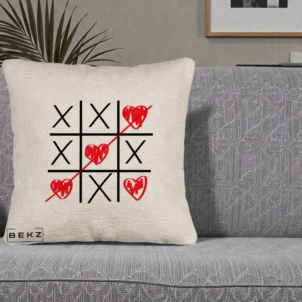 Cadou Romantic - Perna Personalizata Love Joc X si Inima cu Castigator Iubire, 40x40 cm, Bej Canapea, Husa Detasabila, Perna Inclusa, BEKZ®