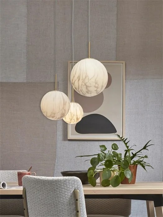 Lustra, pendul din sticla cu aspect de marmura Carrara medium auriu