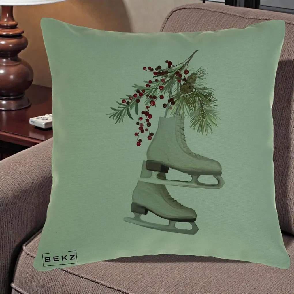 Perna Decorativa Patine cu Ramuri de Brad si Afine, 40x40 cm, Verde, Husa Detasabila, Perna Inclusa, BEKZ®