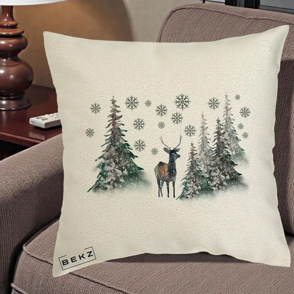 Perna Decorativa Ren in Padure Inzapezita, 40x40 cm, Ecru, Husa Detasabila, Perna Inclusa, BEKZ®