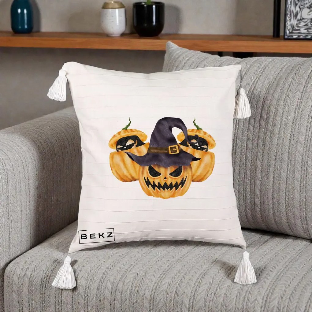 Perna Decorativa Trio Dovleci Jack-o-Lantern cu Palarie Vrajitoare, 40x40 cm, Bej cu Franjuri, Husa Detasabila, Perna Inclusa, BEKZ®