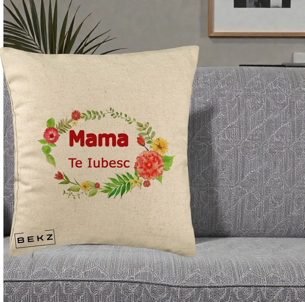 Cadou pentru Mama - Perna Personalizata Mama Te Iubesc Flori Rosii, 40x40 cm, Bej, Husa Detasabila, Perna Inclusa, BEKZ®