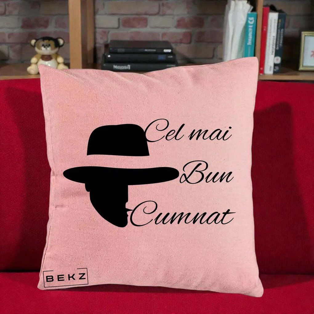 Cadou pentru Cumnat - Perna Personalizata Cel mai Bun Cumnat cu Silueta Palarie, 40x40 cm, Roz, Husa Detasabila, Perna Inclusa, BEKZ®