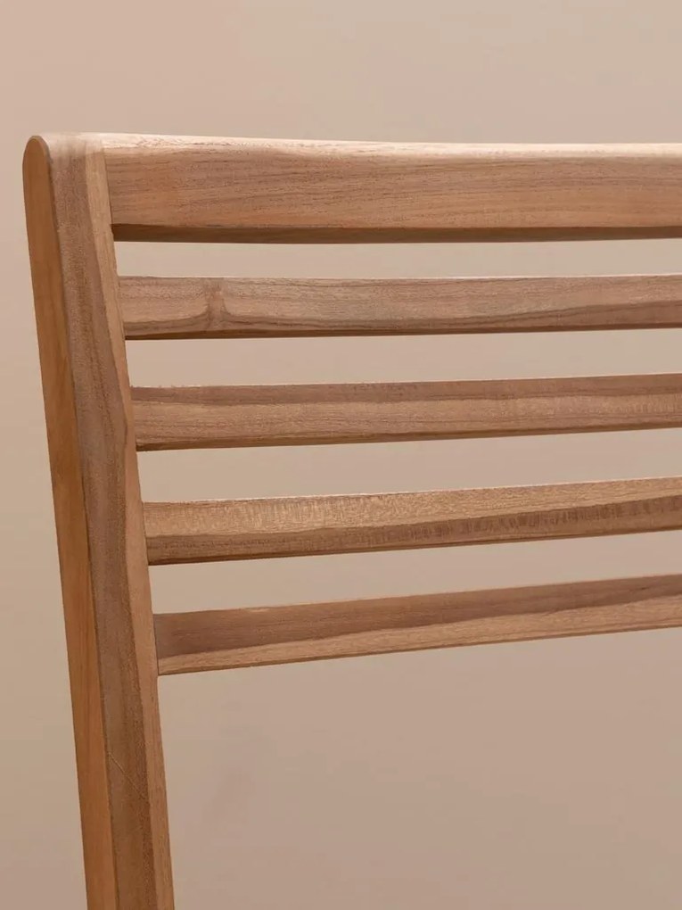 Scaun dining stivuibil maro din lemn de tec Tirama