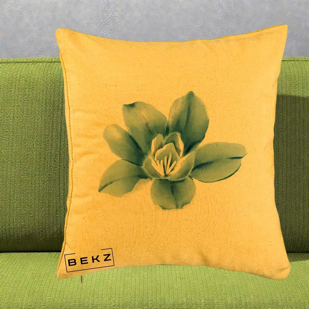 Perna Decorativa Magnolie Albastra Acuarela, 40x40 cm, Galben, Husa Detasabila, Perna Inclusa, BEKZ®
