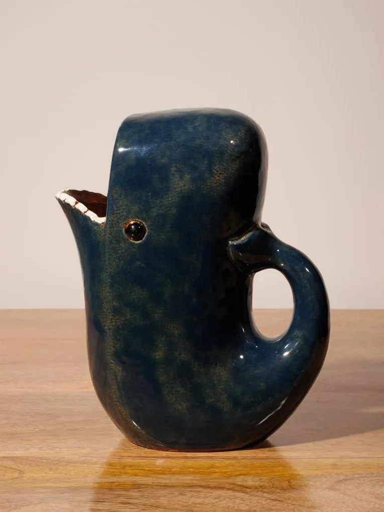 Carafa din ceramica, model balena, Tryphon