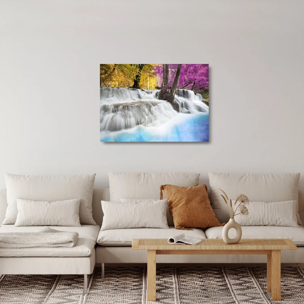 Tablou pe sticlă cu Erawan cascadă în pădure (70x50 cm)