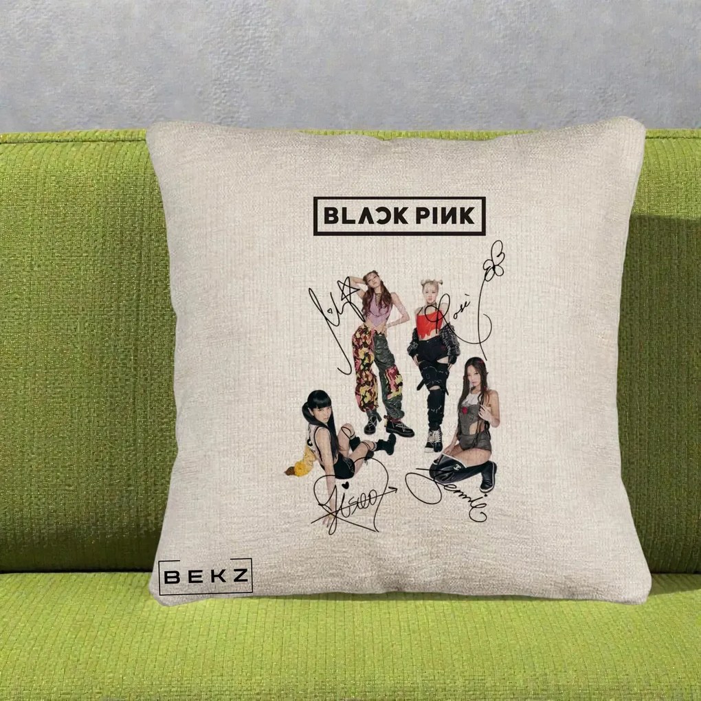 Perna Personalizata K-pop BLACKPINK Fotografie Grup Autografe Toate Membre, 40x40 cm, Bej Canapea, Husa Detasabila, Perna Inclusa, BEKZ®