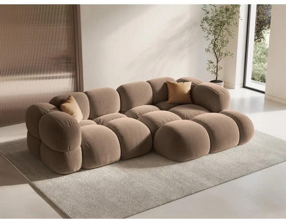 Colțar maro cu tapițerie din catifea (cu colț pe partea dreaptă/cu șezlong) Loretto – Cosmopolitan Design