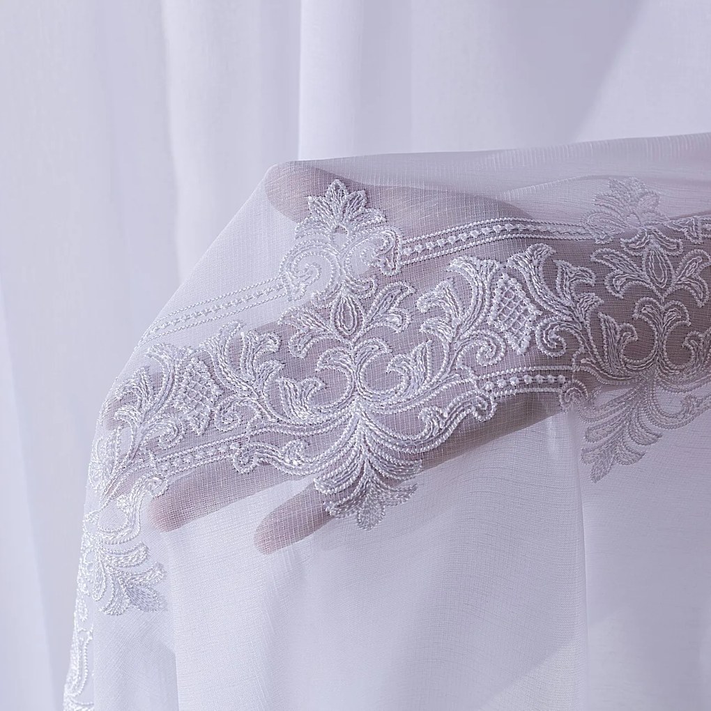 Draperie cu banda