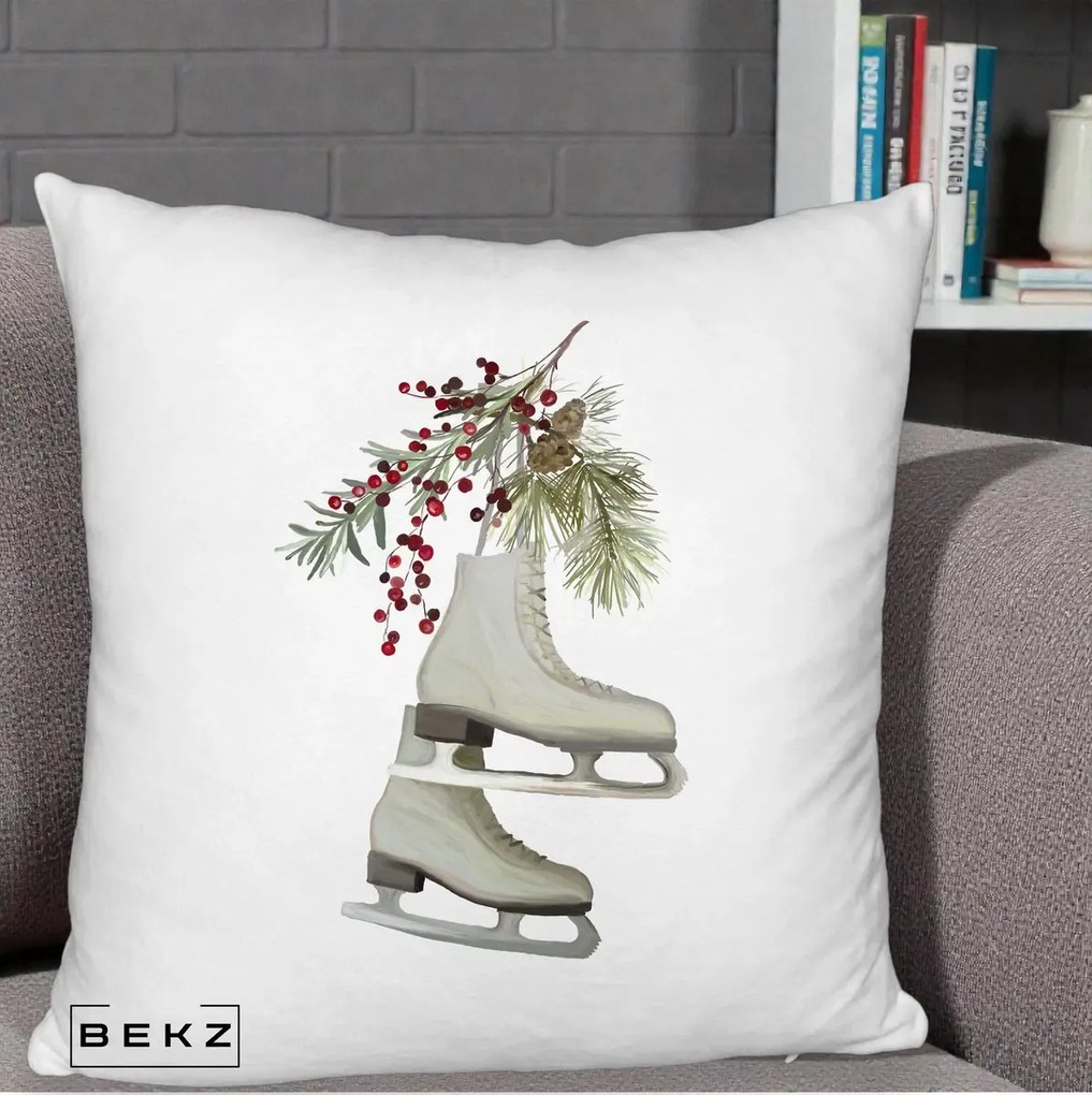 Perna Decorativa Patine cu Ramuri de Brad si Afine, 40x40 cm, Alb Pufos, Husa Detasabila, Perna Inclusa, BEKZ®