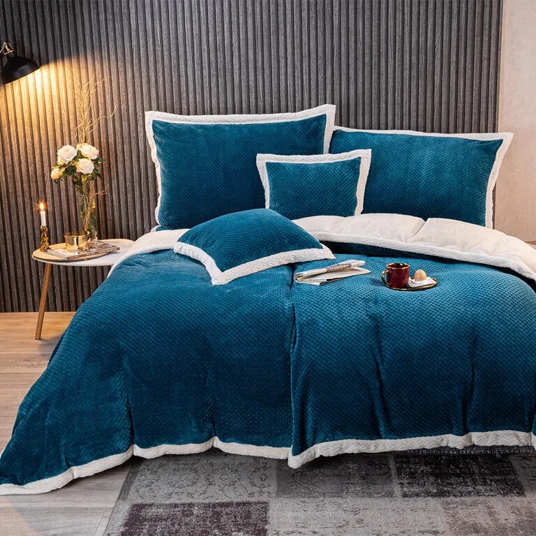 Lenjerie de pat cu blăniţă şi micropluş VIKTORIA