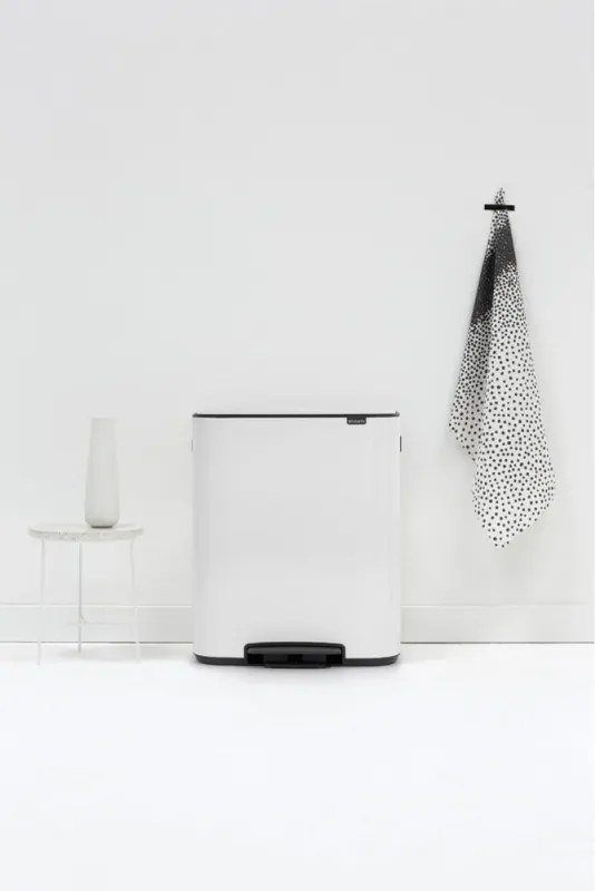 Cos de gunoi Brabantia Bo Pedal 1003182, 60 l, Inchidere usoara, Baza antiderapanta, Alb