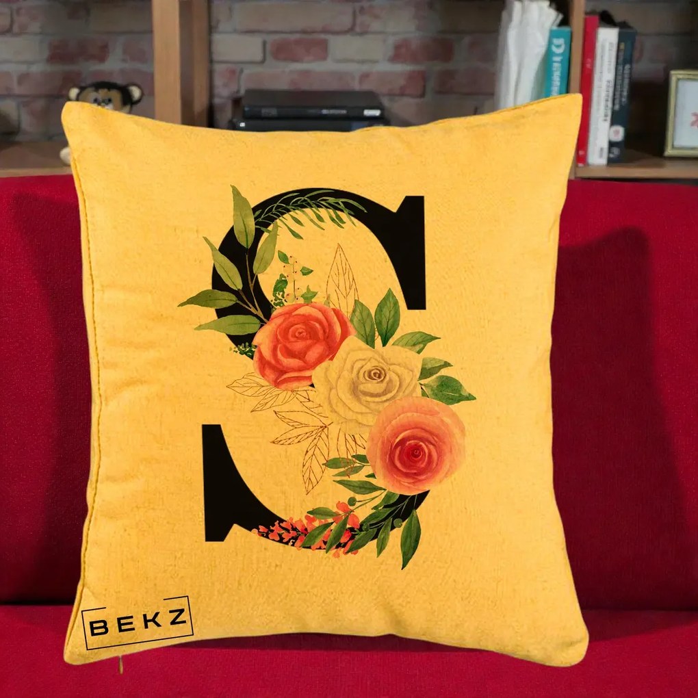 Cadou Personalizat - Perna Personalizata Monograma Florala Litera S, 40x40 cm, Galben, Husa Detasabila, Perna Inclusa, BEKZ®