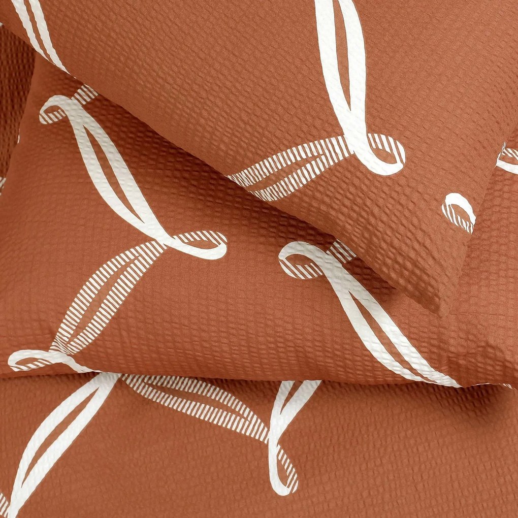 Goldea lenjerie de pat creponată deluxe - design cu frânghii pe culoare scorțișoară 200 x 240 și 2buc 50 x 70 cm