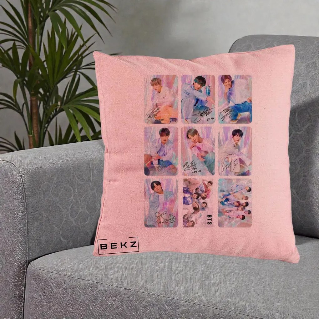 Perna Personalizata K-pop BTS Colaj 9 Fotografii Autografe Individual, 40x40 cm, Roz, Husa Detasabila, Perna Inclusa, BEKZ®
