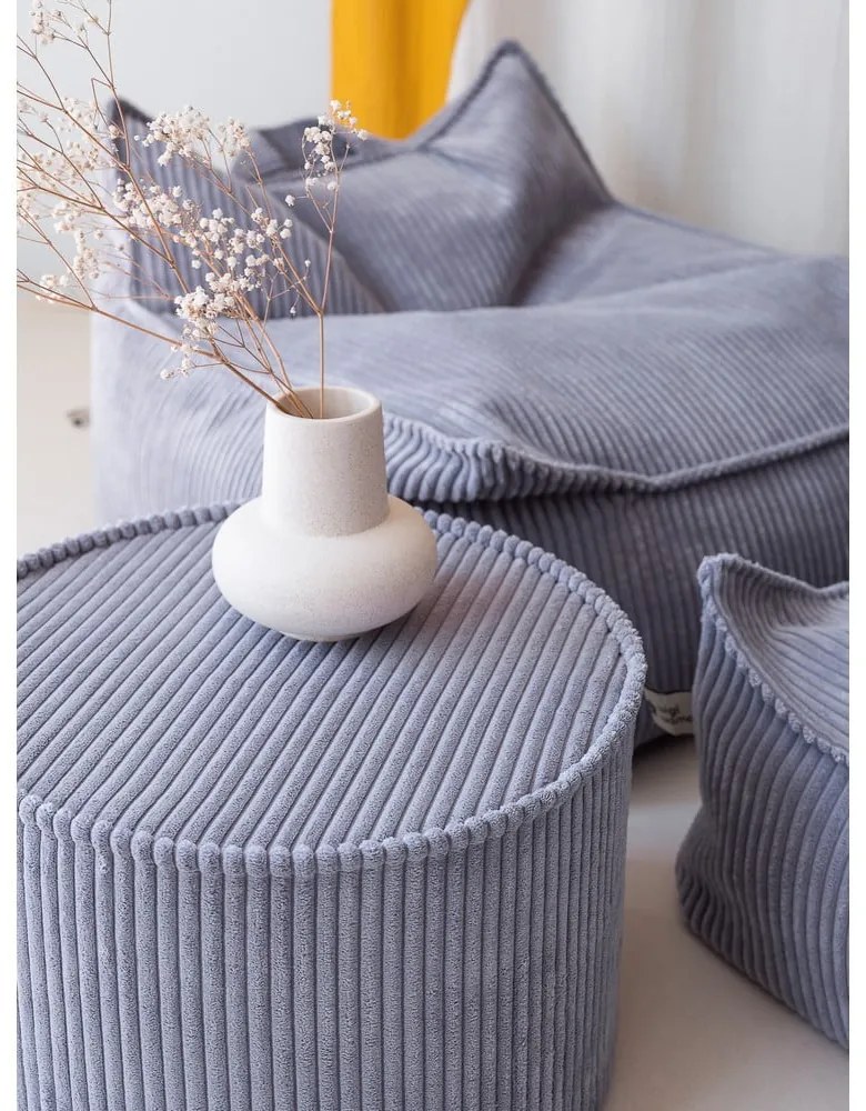 Puf de copii albastru cu tapițerie din catifea reiată – Wigiwama