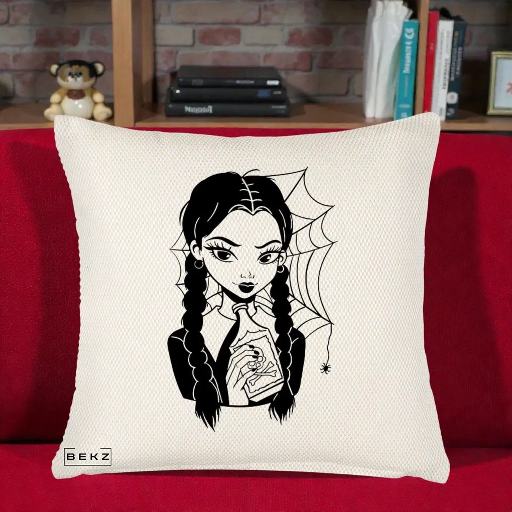 Perna Personalizata Wednesday cu Panza de Paianjen, 40x40 cm, Crem Reliefat, Husa Detasabila, Perna Inclusa, BEKZ®