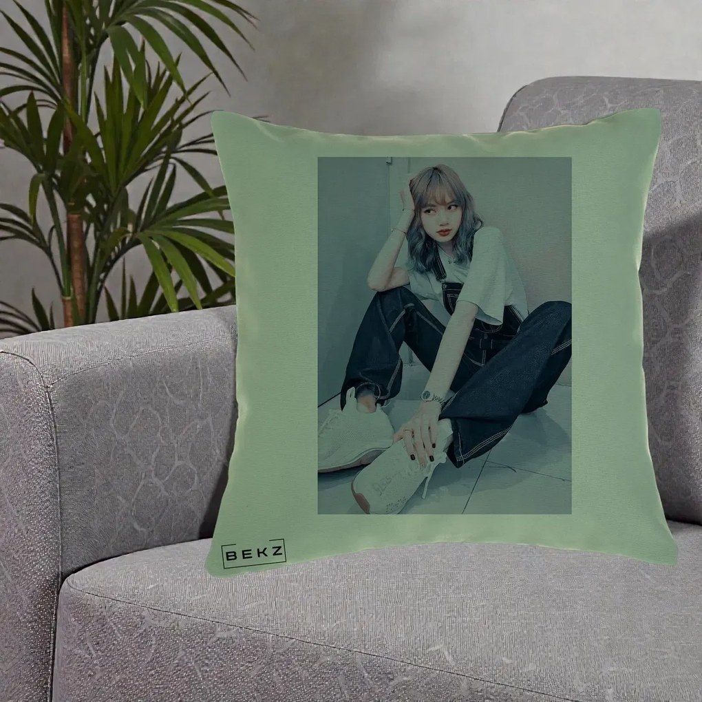 Perna Personalizata K-pop BLACKPINK Lisa, 40x40 cm, Verde, Husa Detasabila, Perna Inclusa, BEKZ®