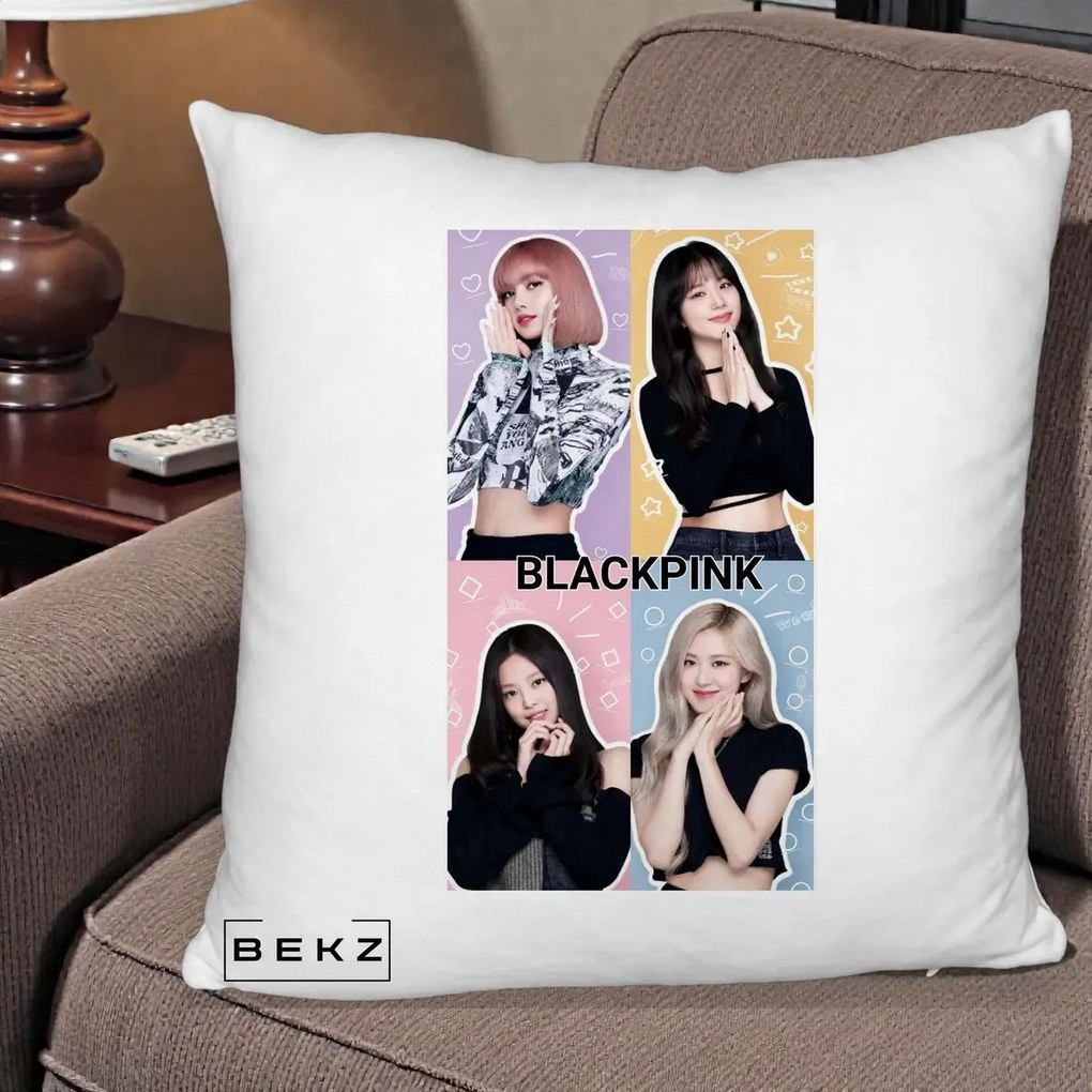 Perna Personalizata K-pop BLACKPINK Negru, 40x40 cm, Alb Pufos, Husa Detasabila, Perna Inclusa, BEKZ®