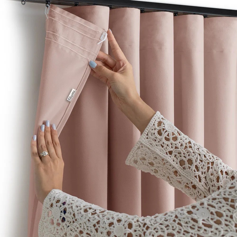 Draperie roz-deschis dimout (semi-opacă) din catifea 200x250 cm Velto – Filumi