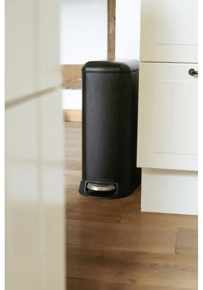 Coș de gunoi negru mat cu pedală din oțel 20 l Design – Wenko